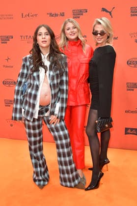 Chryssanthi Kavazi, Josefin Bressel und Valentina Pahde bei der About You Opera 2026 im Admiralspalast. Berlin, 07.10.2026