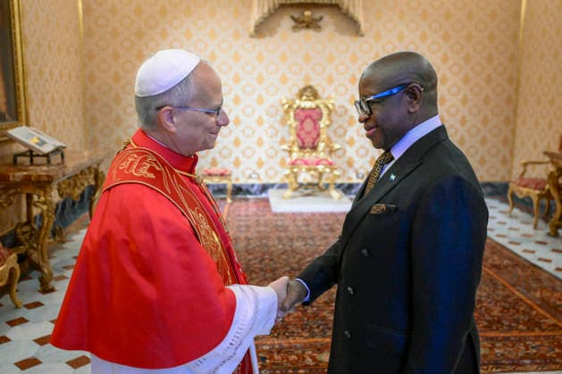 ITALY - POPE - VATICAN-2026 10 8 Italy, Rome, Vatican, 2026 10 8 Pope Leo XIV receives Mr. Julius Maada Bio, President of the Republic of Sierra Leone, in a private audience in Vatican . EDITORIAL USE ONLY - NO BOOKS Copyright: xVATICANxMEDIA xCatholicxPressxPhotox
