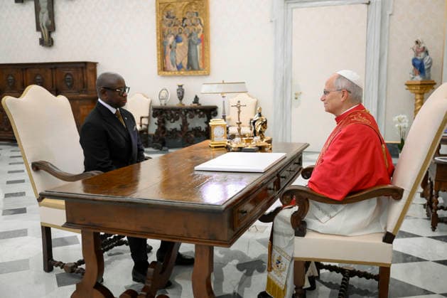 ITALY - POPE - VATICAN-2026 10 8 Italy, Rome, Vatican, 2026 10 8 Pope Leo XIV receives Mr. Julius Maada Bio, President of the Republic of Sierra Leone, in a private audience in Vatican . EDITORIAL USE ONLY - NO BOOKS Copyright: xVATICANxMEDIA xCatholicxPressxPhotox