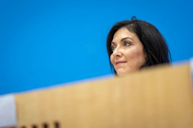 Katherina Reiche, Bundesministerin fuer Wirtschaft und Energie, stellt die Herbstprojektion 2026 der Bundesregierung im Rahmen einer Bundespressekonferenz vor, in Berlin, 08.10.2026. Berlin Deutschland Copyright: xYonaxElsnerx