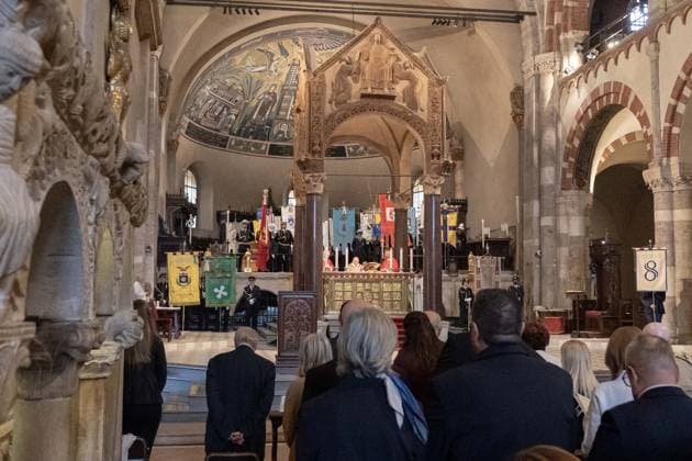 IPA89429949 - Milan, October 8, 26, Basilica of St. Ambrose, Eucharistic celebration marking the 25th anniversary of the Linate plane crash  Copyright: xGiuliaxSciaccax xGiuliaxSciaccax IPA89429949