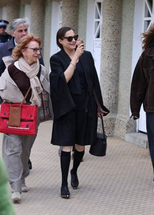 Amira Casar at the unveiling of her beach cabana during the 37th Dinard British and Irish Film Festival, France, on October 8, 2026. Denis Guignebourg, Bestimage. 37th Dinard British Irish Film Festival on October 8, 2026, in Dinard, France. Dinard, France  Copyright: xDenisxGuignebourgx xBestimagexDenisxGuignebourgx xBestimagex