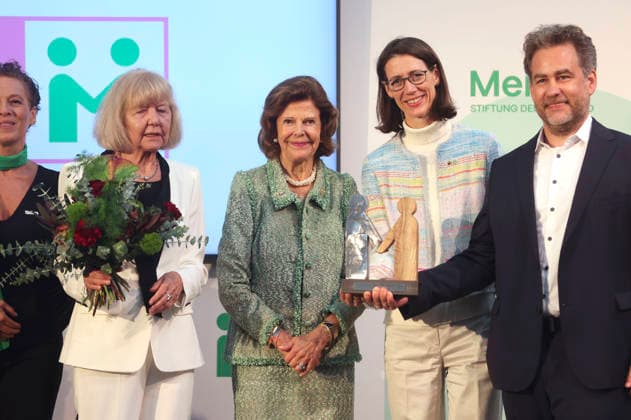 Sybille Perez, Monika Brandt, Königin Silvia von Schweden, Bettina Gräfin Bernadotte und Moritz Ritter bei der Verleihung vom Mentor-Zukunftspreis beim Jubiläum der Mentor-Stiftung auf der Insel Mainau. Mainau, 08.10.2026