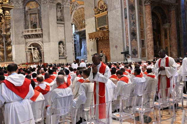 IPA89434023 - Italy, Rome, Vatican, October 8, 2026: Pope Leo XIV celebrates Holy Mass for the start of the academic year at the Pontifical Universities in St. Peter s Basilica in the Vatican. Photograph by ALESSIA GIULIANI Catholic Press Photo  Copyright: xx xAlessiaxGiuliani Catholipressphox IPA89434023