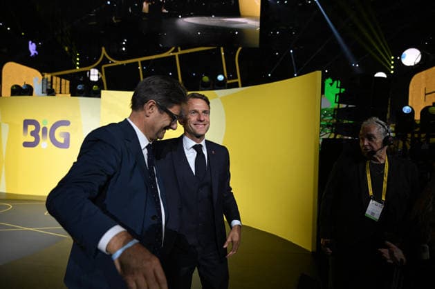 President Macron at Bpifrance Inno Generation - Paris France s President Emmanuel Macron greets General Manager of the Banque Publique d’Investissement (Bpifrance) Nicolas Dufourcq on stage during the Bpifrance Inno Generation (BIG) event, one of Europe’s largest gatherings dedicated to entrepreneurs, in Paris, France on October 8, 2026. Photo by Jeanne Accorsini Pool ABACAPRESS.COM Paris France  Copyright: xAccorsinixJeanne Pool ABACAx