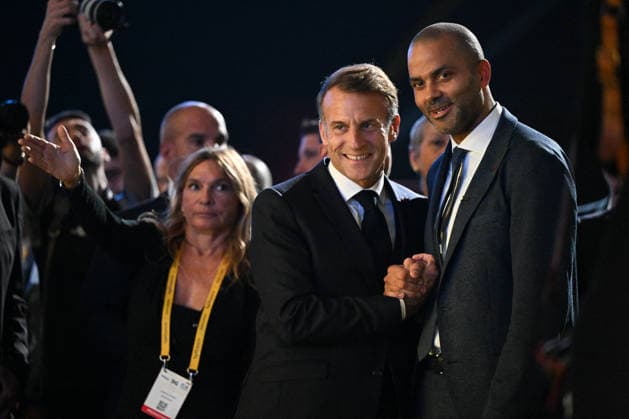 President Macron at Bpifrance Inno Generation - Paris France s President Emmanuel Macron greets basketball player Tony Parker on stage during the Bpifrance Inno Generation (BIG) event, one of Europe’s largest gatherings dedicated to entrepreneurs, in Paris, France on October 8, 2026. Photo by Jeanne Accorsini Pool ABACAPRESS.COM Paris France  Copyright: xAccorsinixJeanne Pool ABACAx