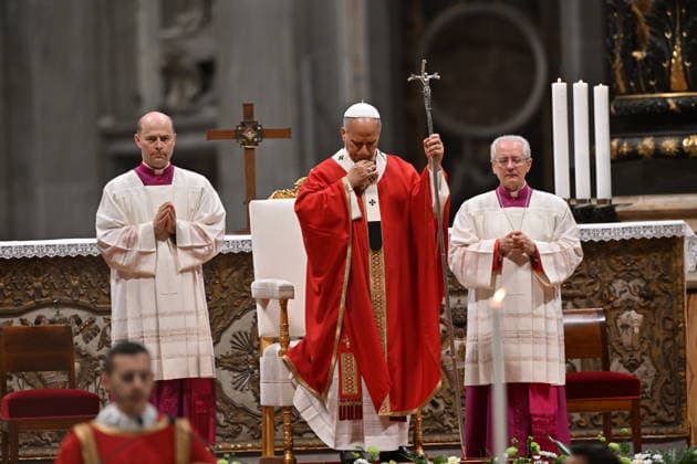 RECORD DATE NOT STATED MESSA_PAPA_2026 Italy, Rome, Vatican, 2026 10 8 Pope Leo XIV celebrates Holy Mass for the academic year at the Pontifical Universities in St Peter s Basilica in the Vatican . EDITORIAL USE ONLY - NO BOOKS Copyright: xAlessiaxGiuliani Catholicpressphotox