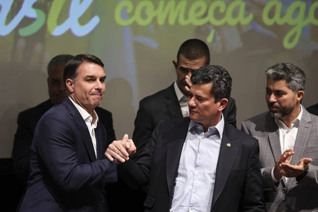 Brazilian presidential candidate Flavio Bolsonaro of the Liberal Party BRASILIA, BRAZIL - OCTOBER 08 : Brazilian presidential candidate Flavio Bolsonaro of the Liberal Party (PL) attends a meeting with elected governors ahead of the presidential runoff election, in Brasilia, Brazil on October 08, 2026. Mateus Bonomi Anadolu Brasilia Brazil. Editorial use only. Please get in touch for any other usage.  Copyright: x2026xAnadoluxMateusxBonomix