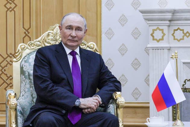 TURKMENISTAN, BALKAN PROVINCE - OCTOBER 8, 2026: Vladimir Putin, President of Russia, attends a bilateral meeting with his counterpart Serdar Berdimuhamedow of Turkmenistan in Turkmenbasy. Gavriil Grigorov Russian Presidential Press and Information Office TASS  98961256