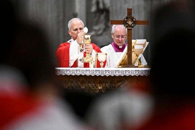 October 8, 2026, Vatican City, Vatican City: Pope Leo leads a mass for the inauguration of the academic year at the Pontificial University in Saint Peter s Square, Vatican City, 8 October 2026. ANSA RICCARDO ANTIMIANI. Vatican City Vatican City  - ZUMAa110 20261008_zaf_a110_022 Copyright: xRiccardoxAntimianix