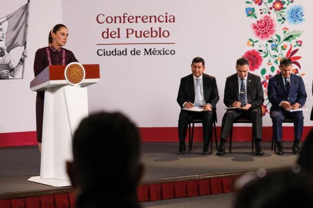 October 8, 2026: TO-45400- Ciudad de M& xe9;xico. 2026-10 -08. Claudia Sheinbaum Pardo, President of Mexico, during the daily morning press conference in the Treasury Room of the National Palace in Mexico City. Alejandro God& xcd;nez Clasos.com.mx  - ZUMAcs4_ 20261008_faa_cs4_037 Copyright: xAlejandroxGod& Xed;Nezx
