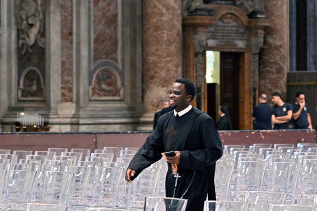 ROME - VATICAN - POPE - 2026 10 8 Italy, Rome, Vatican, 2026 10 8 Pope Leo XIV celebrates Holy Mass for the academic year at the Pontifical Universities in St Peter s Basilica in the Vatican . EDITORIAL USE ONLY - NO BOOKS Copyright: xx