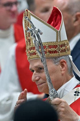 ROME - VATICAN - POPE - 2026 10 8 Italy, Rome, Vatican, 2026 10 8 Pope Leo XIV celebrates Holy Mass for the academic year at the Pontifical Universities in St Peter s Basilica in the Vatican . EDITORIAL USE ONLY - NO BOOKS Copyright: xx