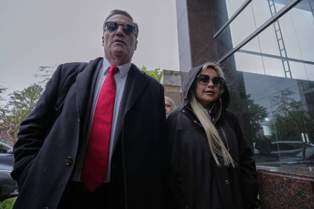 Closing arguments begin in the Maradona s death in Argentina SAN ISIDRO, ARGENTINA - OCTOBER 8: Maradona s ex-wife Veronica Ojeda arrives at the courthouse as prosecutors and plaintiff attorneys present their closing arguments before Oral Criminal Court No. 7 in San Isidro, Argentina on October 8, 2026. The trial has entered its final stage, with the accusing parties seeking severe penalties against seven medical professionals charged with homicide with eventual intent over allegations of negligent and indifferent medical care that contributed to Maradona’s death. Luciano Gonzalez Anadolu San Isidro Argentina. Editorial use only. Please get in touch for any other usage.  Copyright: x2026xAnadoluxLucianoxGonzalezx