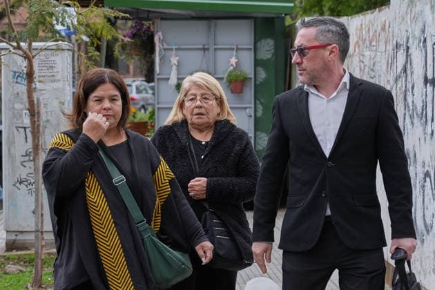 Closing arguments begin in the Maradona s death in Argentina SAN ISIDRO, ARGENTINA - OCTOBER 8: Diego Maradona s sisters, Rita and Claudia Maradona arrive at the courthouse as prosecutors and plaintiff attorneys present their closing arguments before Oral Criminal Court No. 7 in San Isidro, Argentina on October 8, 2026. The trial has entered its final stage, with the accusing parties seeking severe penalties against seven medical professionals charged with homicide with eventual intent over allegations of negligent and indifferent medical care that contributed to Maradona’s death. Luciano Gonzalez Anadolu San Isidro Argentina. Editorial use only. Please get in touch for any other usage.  Copyright: x2026xAnadoluxLucianoxGonzalezx