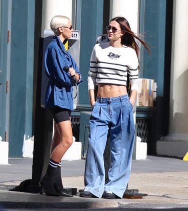 Amelia Halmin and Iris Law during DKNY Photoshoot in New York Top models Amelia Halmin and Iris Law are doing a photoshoot for DKNY in New York, NY on October 8, 2026. Photo by Dylan Travis ABACAPRESS.COM New York NY  Copyright: xDylanxTravis ABACAx