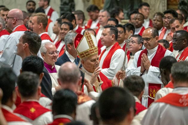 IPA89441172 - Italy, Rome, Vatican, October 8, 2026: Pope Leo XIV presides over Holy Mass for the inauguration of the academic year at the pontifical universities in St. Peter s Basilica in the Vatican. Photo by VATICAN MEDIA Catholic Press Photo  Copyright: xVATICANxMEDIA xCatholicxPressxPhotox xx IPA89441172
