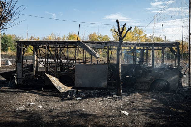 Russian Strike Hits Kramatorsk Buses The burned-out shell of a passenger bus stands at the site of a Russian strike in Kramatorsk, Donetsk region, Ukraine, on October 8, 2026. Ukrainian authorities said a Russian guided bomb struck two scheduled passenger buses in Kramatorsk at about 10:00. At least 30 people were killed and at least 18 wounded, while Ukraine s State Emergency Service later reported 33 deaths; public transport in Kramatorsk and nearby Sloviansk was suspended after the attack. Kramatorsk Donetsk Ukraine Copyright: xOrixAviramx