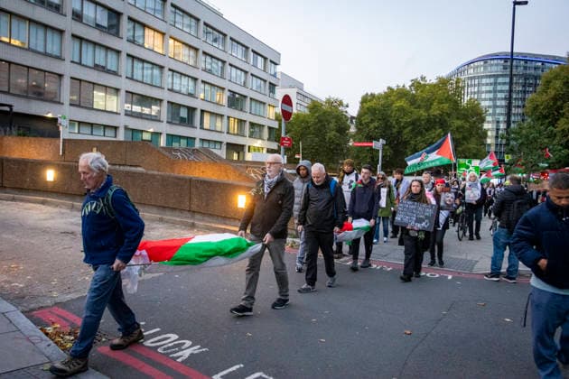 Pro-Palestine Silent Funeral Procession Central London, October 8, 2026 A pro-Palestine silent funeral procession took place in Central London, with demonstrators walking in silence to remember Palestinians killed in the conflict in Gaza. Participants carried Palestinian flags and placards, while some held a coffin and others carried effigies wrapped in burial shrouds, symbolising those killed in the conflict., Credit:Zak Irfan Avalon  Copyright: xZakxIrfanx xAvalonx 1141549601