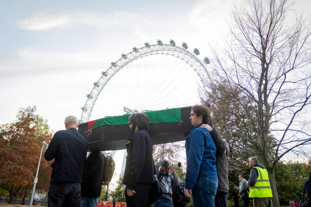 Pro-Palestine Silent Funeral Procession Central London, October 8, 2026 A pro-Palestine silent funeral procession took place in Central London, with demonstrators walking in silence to remember Palestinians killed in the conflict in Gaza. Participants carried Palestinian flags and placards, while some held a coffin and others carried effigies wrapped in burial shrouds, symbolising those killed in the conflict., Credit:Zak Irfan Avalon  Copyright: xZakxIrfanx xAvalonx 1141551860