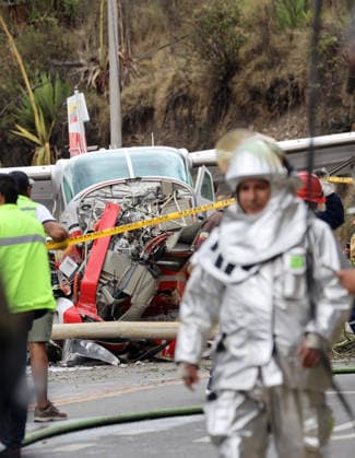 Cuenca,Ecuador, October 8, 2026 Shortly after noon, a light aircraft veered off the runway during airport operations. The plane ended up crashing outside the airport terminal and came to a stop on Hurtado de Mendoza Avenue, in the Milchichig ravine area. Preliminary reports identify the aircraft as a Cessna Grand Caravan EX belonging to Cuencana Airlines. Photo by Boris Romoleroux, API 20261008 248494 6ac80fea96ef1 brr 1850 Copyright: xBORISxROMOLEROUXx