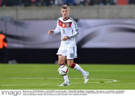 Fußball EM-Qualifikation Deutschland - Georgien am 11.10.2015 in der Red Bull Arena in Leipzig Toni Kroos ( Deutschland ) xTTx