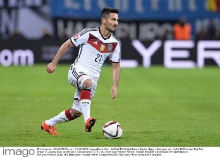 Fußball EM-Qualifikation Deutschland - Georgien am 11.10.2015 in der Red Bull Arena in Leipzig Ilkay Gündogan ( Deutschland ) xTTx