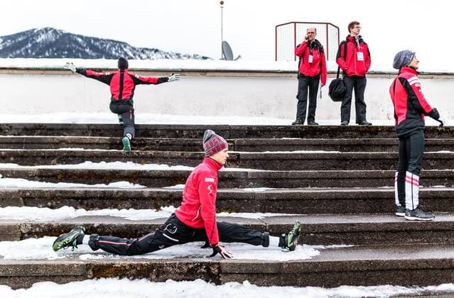 Themen der Woche - SPORT Bilder des Tages - SPORT 01.01.2018, Olympiaschanze, Garmisch Partenkirchen, GER, FIS Weltcup Ski Sprung, Vierschanzentournee, Garmisch Partenkirchen, Probesprung, im Bild Gregor Schlierenzauer (AUT), Daniel Huber (AUT), Clemens Aigner (AUT) Gregor Schlierenzauer of Austria Daniel Huber of Austria Clemens Aigner of Austria before the Trial Jump for the Four Hills Tournament of FIS Ski jumping Skispringen Ski nordisch World Cup at the Olympiaschanze in Garmisch Partenkirchen, Germany on 2018 01 01. Garmisch Partenkirchen