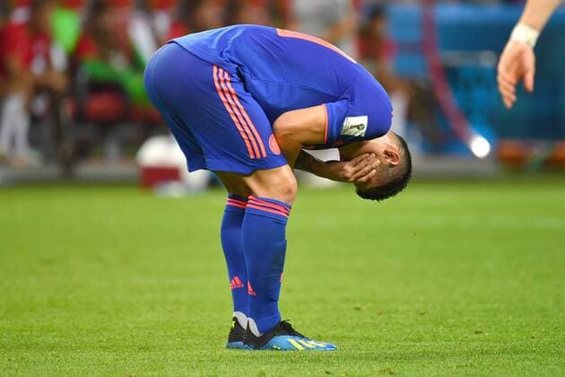 WM 2018, Polen - Kolumbien James RODRIGUEZ (COL), Enttaeuschung,Frust,enttaeuscht, frustriert,niedergeschlagen,, Aktion,Einzelaktion,Einzelbild, Freisteller,Ganzkoerperaufnahme, ganze Figur. Polen (PO)-Kolumbien (COL) 0-3, Vorrunde, Gruppe C, Spiel 31 am 24.06.2018 in Kasan,Kasan Arena. Fussball Weltmeisterschaft 2018 in Russland vom 14.06. - 15.07.2018.