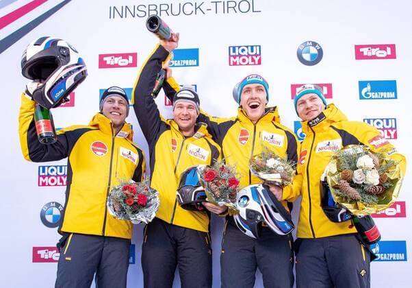 Sport Themen der Woche KW03 Sport Bilder des Tages 19.01.2019, Olympia Eiskanal, Innsbruck, AUT, BMW IBSF Weltcup Bob, Igls, Herren Zweisitzer, Siegerehrung, im Bild v.l. Florian Bauer, Johannes Lochner (GER, 2. Platz), Thorsten Margis, Francesco Friedrich (GER, 1. Platz), f.l. second placed Florian Bauer and Johannes Lochner of Germany winner Thorsten Margis and Francesco Friedrich of Germany during the winner Ceremony of the men s doubles Bobsleigh of the BMW IBSF Bob World Cup at the Olympia Eiskanal in Innsbruck, Austria on 2019 01 19. Innsbruck