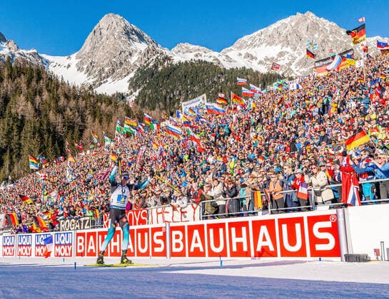 2020 Bilder des Jahres, Sport 02 Februar Sport Themen der Woche KW08 Sport Bilder des Tages 22.02.2020, Suedtirol Arena, Antholz, ITA, IBU Weltmeisterschaften Biathlon, Herren, 4 x 7,5 km Staffel, im Bild Quentin Fillon Maillet (FRA) Quentin Fillon Maillet of France during men s 4 x 7,5 km Relay of IBU Biathlon World Championships 2020 at the Suedtirol Arena in Antholz, Italy on 2020 02 22. Antholz