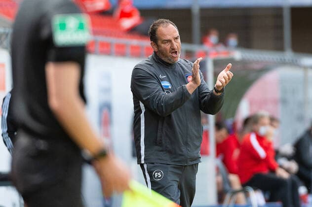 Bilder des Jahres 2020, Sport 05 Mai Sport Themen der Woche KW22 Sport Bilder des Tages 1. FC Heidenheim vs. FC Erzgebirge Aue, Fussball, Herren, 2.Bundesliga, 29.Spieltag, Saison 19 20, GER, 31.05.2020 Frank Schmidt, Trainer (1. FC Heidenheim)1. FC Heidenheim vs. FC Erzgebirge Aue, Fussball, Herren, 2.Bundesliga, 29.Spieltag, Saison 19 20, GER, 31.05.2020, DFL REGULATIONS PROHIBIT ANY USE OF PHOTOGRAPHS AS IMAGE SEQUENCES AND OR QUASI-VIDEO, Nur für journalistische Zwecke. Only for editorial use. Foto: EIBNER-Pressefoto Wolfgang Frank POOL Heidenheim Voith-Arena Baden-Wuerttemberg Deutschland