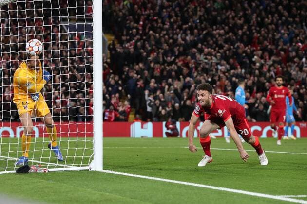 Bilder des Jahres 2021, Sport 11 November Sport Themen der Woche KW44 Sport Bilder des Tages Mandatory Credit: Photo by Paul Greenwood Shutterstock (12585785bi) Diogo Jota of Liverpool celebrates scoring his side s first goal to make the score 1-0 Liverpool v Atletico Madrid, UEFA Champions League Group B, Football, Anfield, Liverpool, UK - 03 Nov 2021 EDITORIAL USE ONLY No use with unauthorised audio, video, data, fixture lists, club league logos or live services. Online in-match use limited to 120 images, no video emulation. No use in betting, games or single club league player publications. Liverpool v Atletico Madrid, UEFA Champions League Group B, Football, Anfield, Liverpool, UK - 03 Nov 2021 EDITORIAL USE ONLY No use with unauthorised audio, video, data, fixture lists, club league logos or live services. Online in-match use limited to 120 images, no video emulation. No use in betting, games or single club league player publications. Copyright: xPaulxGreenwood Shutterstockx 12585785bi
