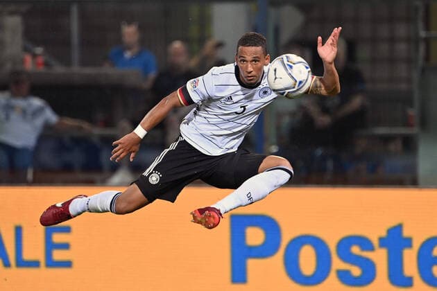 Sport Themen der Woche KW22 Sport Bilder des Tages Thilo KEHRER (GER), artistisch, Aktion,Einzelaktion, Einzelbild,Freisteller,Ganzkoerperaufnahme,ganze Figur Fussball UEFA Nations League,Gruppenphase 1.Spieltag Italien (ITA) - Deutschland (GER) 1-1, am 04.06.2022, Renato Dall Ara Stadion Bologna