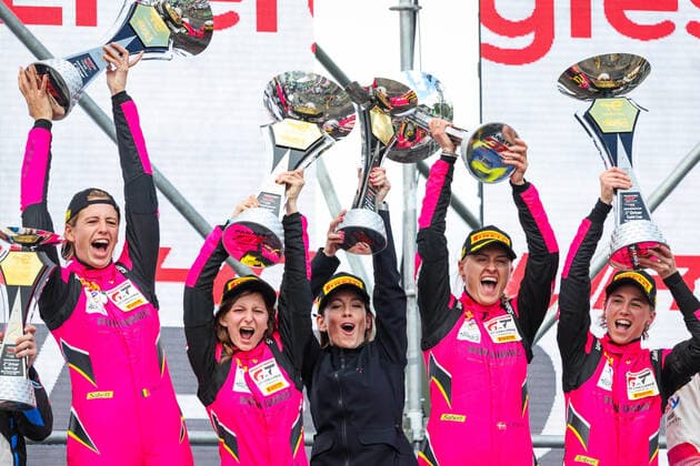 Bilder des Jahres 2022, Sport 07 Juli Sport Themen der Woche KW30 Sport Bilder des Tages 83 Iron Dames, Ferrari 488 GT3 of Rahel FREY, Sarah BOVY, Michelle GATTING, Doriane PIN, podium during the TotalEnergies 24 hours of Spa 2022, 7th round of the 2022 Fanatec GT World Challenge Europe Powered by AWS, from July 27 to 31, 2021 on the Circuit de Spa-Francorchamps, in Stavelot, Belgium - AUTO - 24 HOURS OF SPA 2022 DPPI Panoramic 20220731_G00D1985