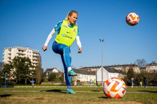 230214 Guro Bergsvand of the Norwegian women s national football team during a training session on February 14, 2023 in Angers. Photo: Vegard Grott BILDBYRAN kod VG VG0393 bbeng fotboll football soccer fotball träning practice training trening norge norway women dam Copyright: VEGARDxGRoTT BB230214VG006