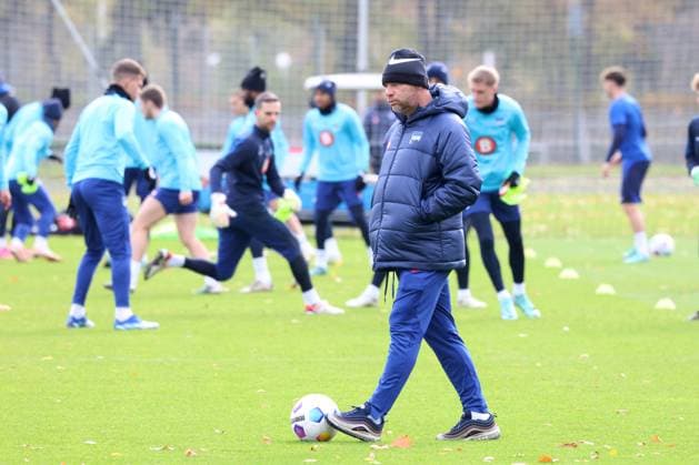 Bilder des Jahres 2023, Sport 11 November Sport Themen der Woche KW46 DEU, GER, LSB, Porträt-Foto, 14.11.2023, LSB, Berlin, DEU, GER, LSB, Porträt-Foto, im Bild Cheftrainer Pal Dardai (Hertha BSC Berlin) Foto: Juergen Engler nordphoto GmbH