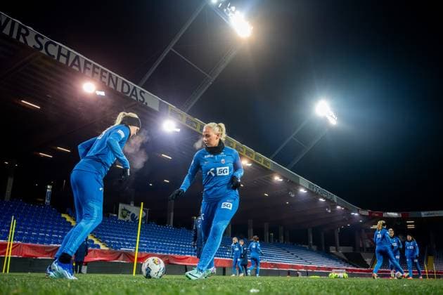 231204 Cathinka Tandberg of the Norwegian women s national football team during a training session on December 4, 2023 in Sankt Pölten. Photo: Vegard Grott BILDBYRAN kod VG VG0567 bbeng fotboll football soccer fotball norge norway women dam nations league träning practice training trening st pölten Copyright: VEGARDxGRoTT BB231204VG028