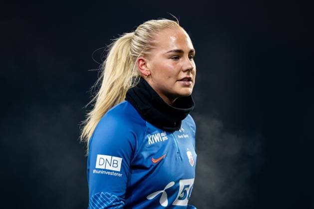 231204 Cathinka Tandberg of the Norwegian women s national football team during a training session on December 4, 2023 in Sankt Pölten. Photo: Vegard Grott BILDBYRAN kod VG VG0567 bbeng fotboll football soccer fotball norge norway women dam nations league träning practice training trening st pölten Copyright: VEGARDxGRoTT BB231204VG038