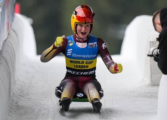 Bilder des Jahres 2023, Sport 12 Dezember Sport Themen der Woche KW50 December 16, 2023, WHISTLER, BC, CANADA: Julia Taubitz, of Germany, celebrates after racing to a first place finish during a women s luge World Cup event in Whistler, B.C., Saturday, Dec. 16, 2023. Canada News - December 16, 2023 - ZUMAc35_ 20231216_zaf_c35_020 Copyright: xDarrylxDyckx