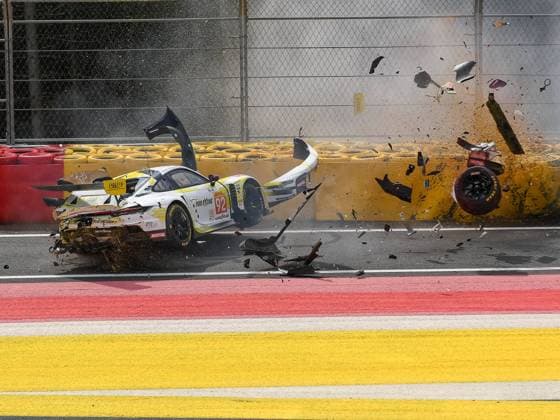 Bilder des Jahres 2024, Sport 05 Mai Sport Themen der Woche KW19 Unfall in Eau Rouge 92 Aliaksandr Malykhin Joel Sturm Klaus Bachler, Porsche 911 GT3 R LMGT3, Manthey PureXcing, FIA World Endurance Championship, TotalEnergies 6 Hours of Spa-Francorchamps, Qualifying, 10.05.2024 FIA World Endurance Championship, TotalEnergies 6 Hours of Spa-Francorchamps, Qualifying, 10.05.2024 Stuttgart Copyright: xEibner-Pressefoto FlorianxSchustx EP_FSU