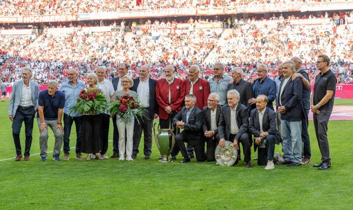 Bilder des Jahres 2024, Sport 09 September Sport Themen der Woche KW35 Sport Bilder des Tages Ehrung der Fussballweltmeister von 1974 vor der Partie. u.a. Paul Breitner, Uli Hoeneß, Hans-Georg Schwarzenbeck, Bulle Roth und Sepp Maier. GER, FC Bayern Muenchen gegen SC Freiburg Fussball, Bundesliga, 2. Spieltag, Spielzeit 2024 2025, 01.09.2024. (DFL DFB REGULATIONS PROHIBIT ANY USE OF PHOTOGRAPHS as IMAGE SEQUENCES and or QUASI-VIDEO). GER, FC Bayern Muenchen gegen SC Freiburg Fussball, Bundesliga, 2. Spieltag, Spielzeit 2024 2025, 01.09.2024. Muenchen Copyright: xEibner-Pressefoto HeikexFeinerx EP_HFR