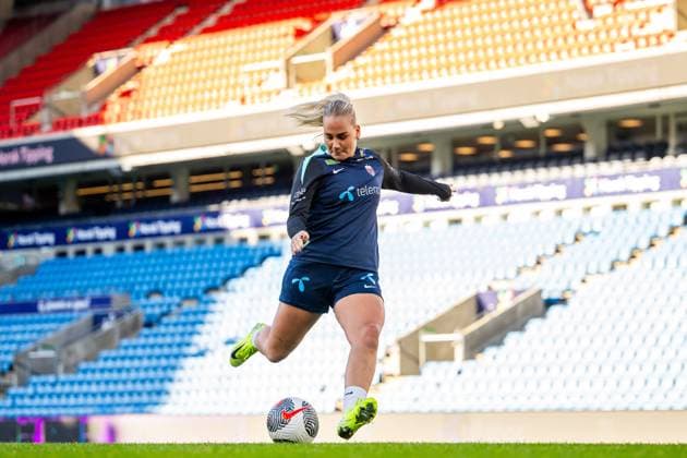 241027 Cathinka Tandberg of the Norwegian women s national football team during a training session on October 27, 2024 in Oslo. Photo: Vegard Grott BILDBYRAN kod VG VG0681 bbeng fotboll football soccer fotball norge norway women dam UEFA EURO, EM, Europameisterschaft,Fussball Qualifier, EM, Europameisterschaft em-kvalifisering kvinner em-kvalik em-kval träning practice training trening Copyright: VEGARDxGRoTT BB241027VG008