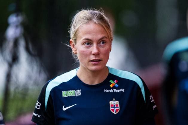 241128 Guro Bergsvand of the Norwegian women s national football team during a training session on November 28, 2024 in Larne. Photo: Marius Simensen BILDBYRAN COP 238 bbeng dam football fotball fotboll norge norway practice soccer training trening träning uefa women s EURO Qualifier, EM, Europameisterschaft Copyright: MARIUSxSIMENSEN BB241128BB615