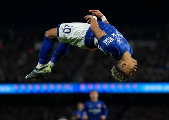 Bilder des Jahres 2024, Sport 12 Dezember Sport Bilder des Tages Omari Hutchinson of Ipswich Town celebrates their goal, 2-0 Ipswich Town v Chelsea, Premier League, Football, Portman Road, Ipswich, UK - 30 Dec 2024 EDITORIAL USE ONLY No use with unauthorised audio, video, data, fixture lists, club league logos or live services. Online in-match use limited to 120 images, no video emulation. No use in betting, games or single club league player publications. Copyright: xJoexToth Shutterstockx 15046918at