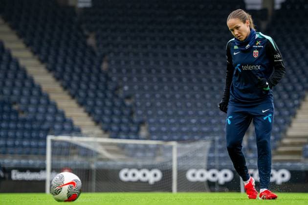 250224 Guro Reiten of the Norwegian women s national football team during a training session on February 24, 2025 in Stavanger. Photo: Vegard Grott BILDBYRAN kod VG VG0717 bbeng fotboll football soccer fotball norge norway women dam nations league träning practice training trening Copyright: VEGARDxGRoTT BB250224VG047