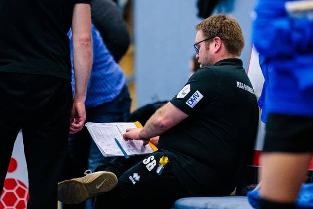 Steffen Birkner (HSG Blomberg-Lippe, Trainer) GER, HSG Blomberg-Lippe vs. HB Ludwigsburg, Handball, 1. Bundesliga Frauen, 21. Spieltag, Spielzeit 2024 2025, 02.04.2025 GER, HSG Blomberg-Lippe vs. HB Ludwigsburg, Handball, 1. Bundesliga Frauen, 21. Spieltag, Spielzeit 2024 2025, 02.04.2025 Blomberg Copyright: xEibner-Pressefoto JanxRollingerx EP_JSK