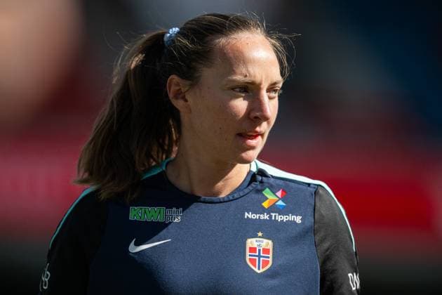 250407 Marit Bratberg Lund of the Norwegian women s national football team during a training session on April 7, 2025 in Oslo. Photo: Vegard Grott BILDBYRAN kod VG VG0746 bbeng fotboll football soccer fotball norge norway women dam nations league träning practice training trening Copyright: VEGARDxGRoTT BB250407VG074