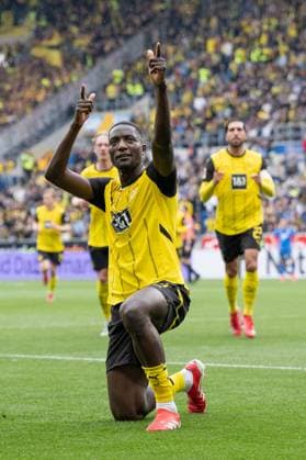 Bilder des Jahres 2025, Sport 04 April Sport Themen der Woche KW17 Sport Bilder des Tages Tor zum 0:1 durch Serhou Guirassy (Borussia Dortmund, 09), Jubel, Torjubel. GER, TSG 1899 Hoffenheim vs. Borussia Dortmund, Fussball, Herren, 1. Bundesliga, 31. Spieltag, Spielzeit 2024 2025, 26.04.2025, DFL DFB REGULATIONS PROHIBIT ANY USE OF PHOTOGRAPHS AS IMAGE SEQUENCES AND OR QUASI-VIDEO, GER, TSG 1899 Hoffenheim vs. Borussia Dortmund, Fussball, Herren, 1. Bundesliga, 31. Spieltag, Spielzeit 2024 2025, 26.04.2025 Sinsheim Copyright: xEibner-Pressefoto WolfgangxFrankx EP_WFK