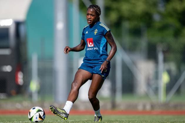 250526 Evelyn Ijeh of the Swedish women™s national football team during a training session on May 26, 2025 in Fidenza. Photo: Ludvig Thunman BILDBYRAN kod LT LT0701 fotboll football soccer fotball träning practice training sverige sweden dam bbeng Copyright: LUDVIGxTHUNMAN BB250526LT010